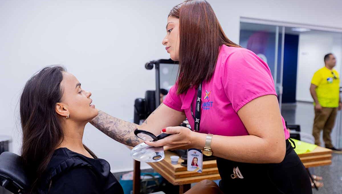 Assembleia Legislativa de Rondônia promove ação com serviços gratuitos em homenagem ao Dia da Mulher