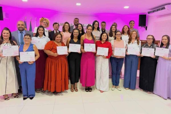 Evento “Dia Delas” em Jaru reúne serviços, palestra sobre saúde mental feminina e homenagens a mulheres da cidade