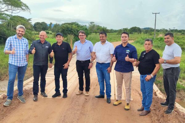 Ezequiel Neiva garante R$ 700 mil para construção de ponte de concreto e aço sobre o rio Tari em Jaru