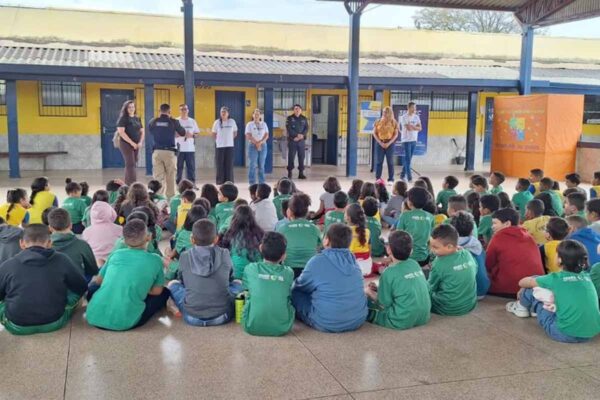 Palestras sobre prevenção às drogas mobilizam estudantes e reforçam ações educativas em Porto Velho