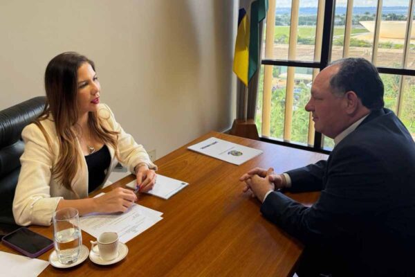 Pedro Fernandes solicita implantação de rede de telefonia móvel no distrito de Rio Branco, em Campo Novo de Rondônia