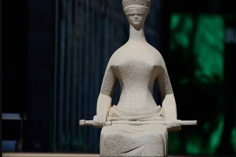 <div style="
                font-size: 18px;
                font-weight: bold;
                color: #0073aa;
                margin-bottom: 5px;
                text-transform: uppercase;
            ">PROCURADORIA-GERAL DA REPÚBLICA</div>STF inicia julgamento de deputados do PL acusados de cobrar propina em liberação de emendas parlamentares