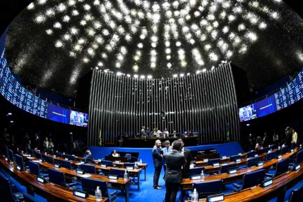 Senado institui Frente Parlamentar pela Paz Mundial no Congresso Nacional