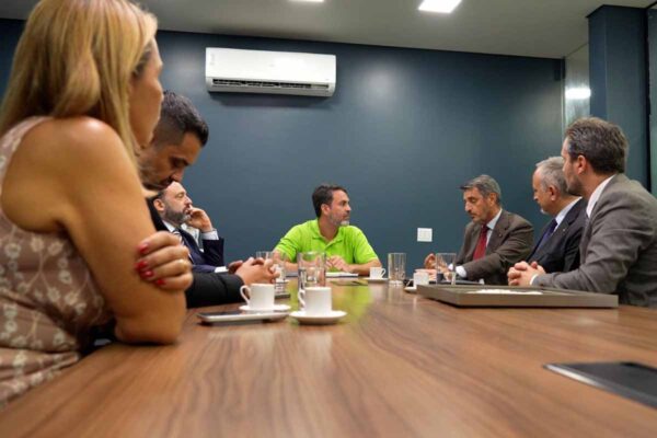 Porto Velho recebe embaixador da Itália e inicia diálogo para cooperação econômica e tecnológica