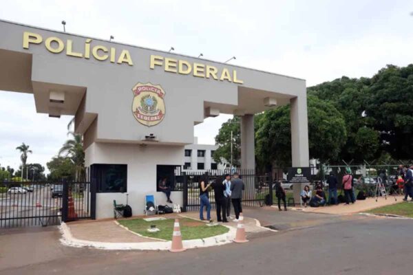 Transferência de Daniel Vorcaro para sede da PF em Brasília abre caminho para delação premiada