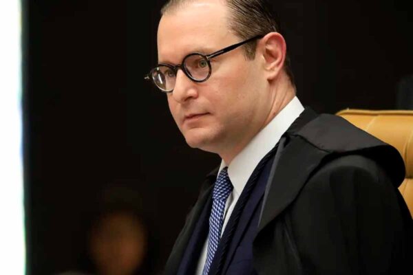 STF condena médico por trote misógino em universidade e fixa indenização de R$ 64,8 mil