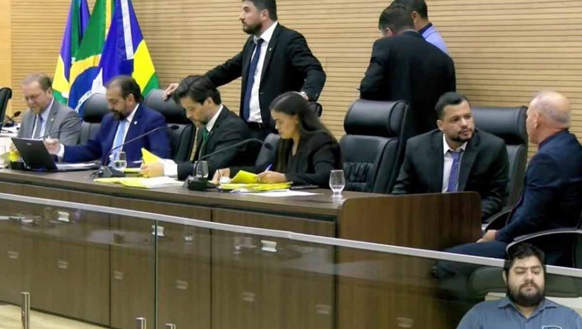 Assembleia de Rondônia aprova projeto que altera regras para servidores do Detran-RO