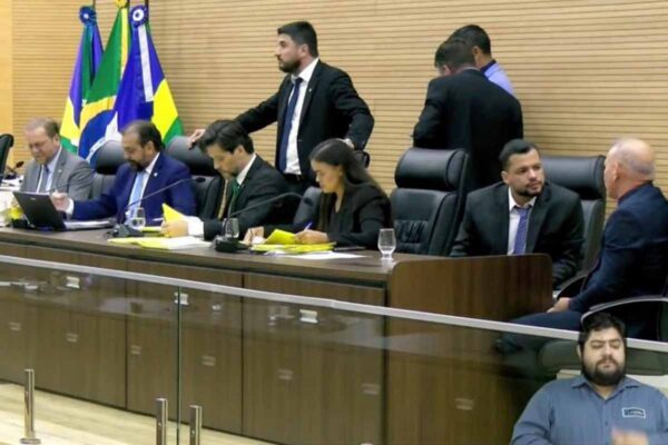 Assembleia de Rondônia aprova projeto que altera regras para servidores do Detran-RO
