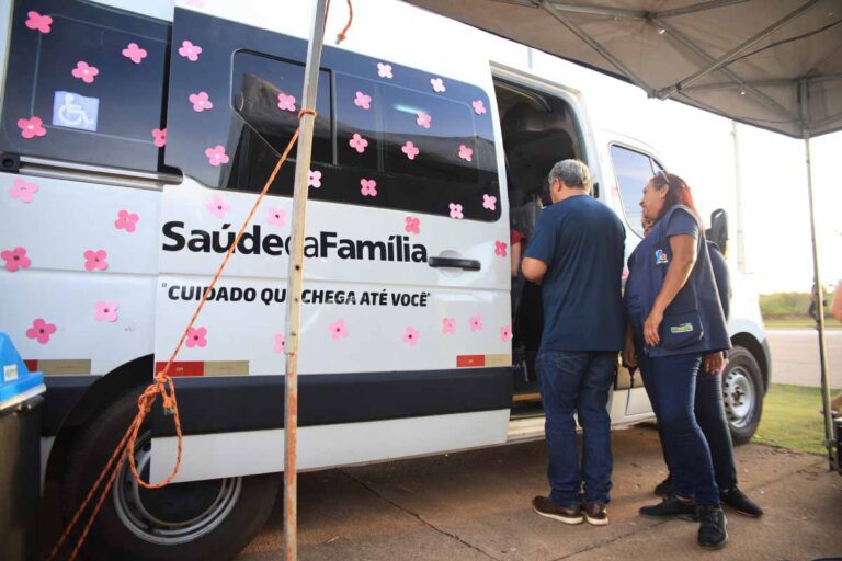 Ação da Prefeitura de Porto Velho no Dia da Mulher realiza mais de 700 atendimentos de saúde e bem-estar