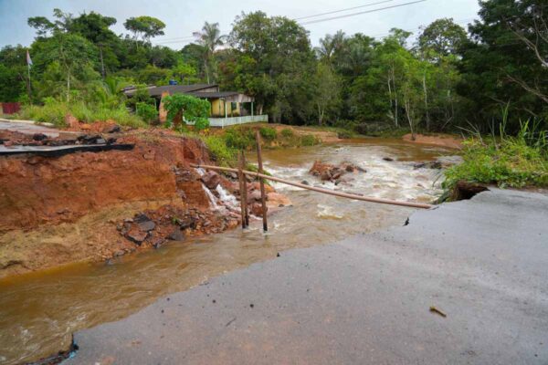Prefeitura de Porto Velho inicia construção de ponte sobre igarapé Bate-Estaca na Estrada de Santo Antônio