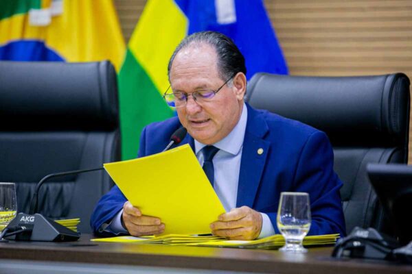 Emenda de R$ 150 mil garante compra de camas hospitalares elétricas para hospital de Alta Floresta d’Oeste