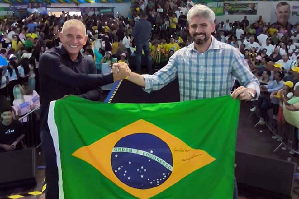 <div style="
                font-size: 18px;
                font-weight: bold;
                color: #0073aa;
                margin-bottom: 5px;
                text-transform: uppercase;
            ">MOVIMENTAçãO PARTIDáRIA</div>Ezequiel Neiva e Wiveslando Neiva oficializam filiação ao PL em evento político realizado em Ji-Paraná