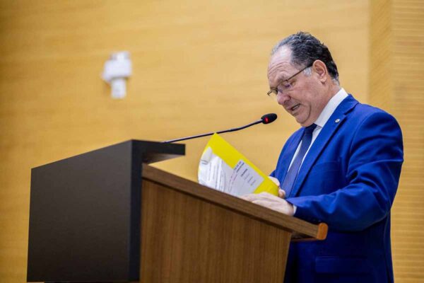 Manutenção da RO-140 em Rio Crespo é iniciada após demanda apresentada ao DER