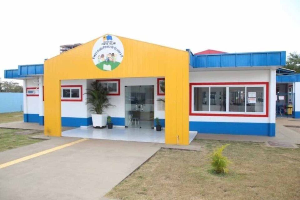 <div style="
                font-size: 18px;
                font-weight: bold;
                color: #0073aa;
                margin-bottom: 5px;
                text-transform: uppercase;
            ">EDUCAÇÃO</div>Rede municipal de Porto Velho celebra Dia da Escola e destaca papel das 139 unidades na formação de estudantes