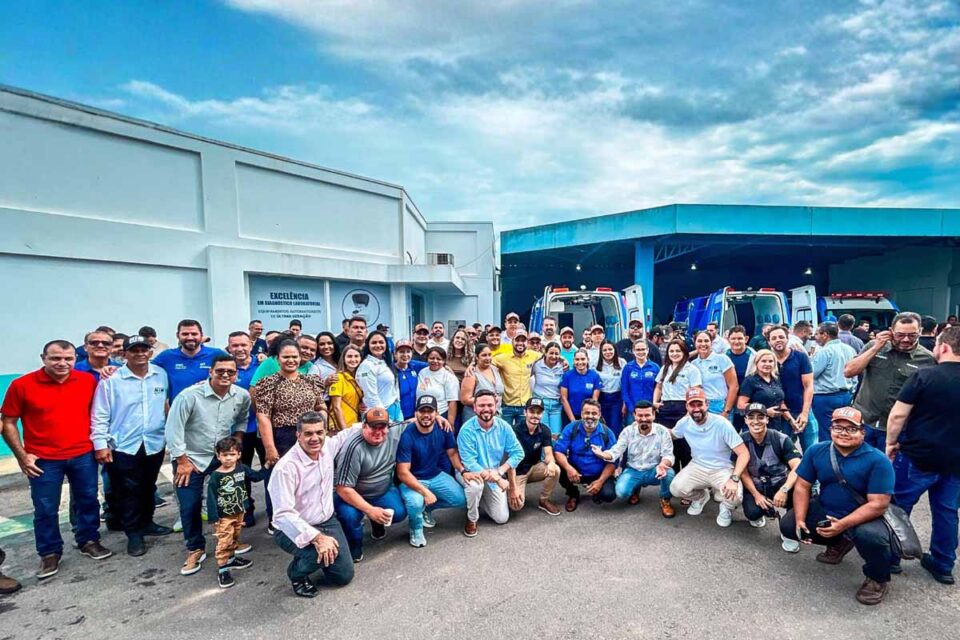 <div style="
                font-size: 18px;
                font-weight: bold;
                color: #0073aa;
                margin-bottom: 5px;
                text-transform: uppercase;
            ">INVESTIMENTO PÚBLICO</div>Ji-Paraná recebe três ambulâncias adquiridas com emenda de Nim Barroso para reforçar atendimento de urgência