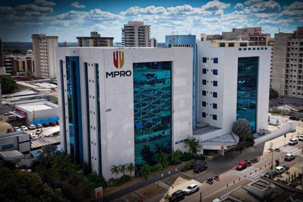 Agente penitenciário condenado por homicídio de PM morre após reagir à prisão em Rondônia