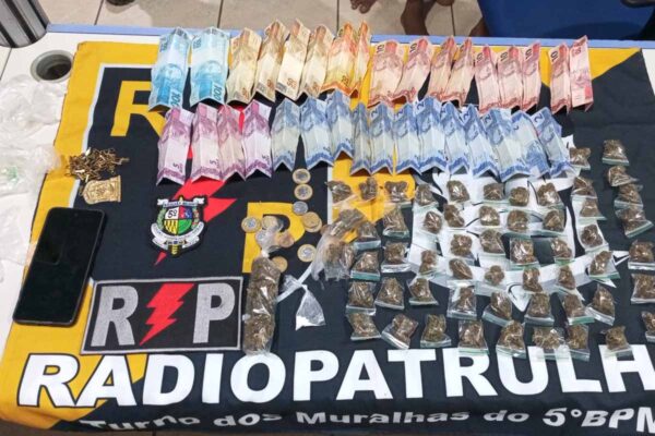 Polícia Militar prende homem e apreende três adolescentes por tráfico na zona leste de Porto Velho