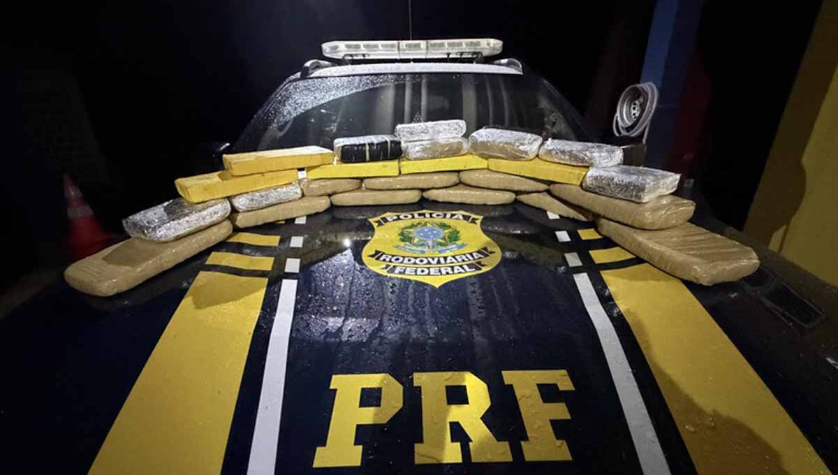 PRF apreende quase 19 kg de drogas na BR-364 em Porto Velho e prende duas mulheres