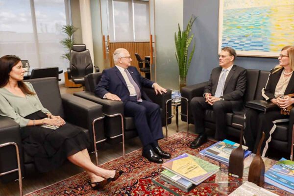 Agenda institucional em Brasília destaca projetos sociais e cooperação entre tribunais apresentados pelo presidente do TJRO