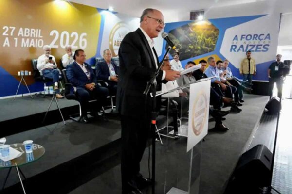 Geraldo Alckmin anuncia R$ 10 bilhões em crédito para modernização de máquinas agrícolas