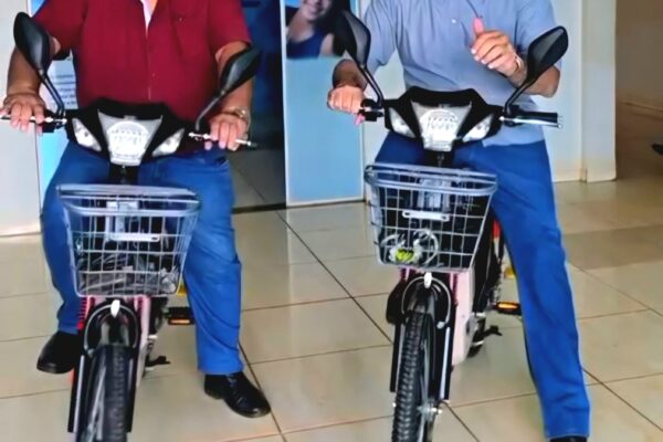Deputado Jean Oliveira destina R$ 30 mil para bicicletas elétricas e reforça saúde em Cabixi