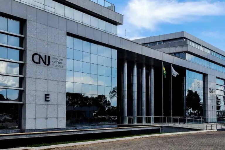 CNJ e CNMP regulamentam benefícios a magistrados e membros do MP após decisão do STF