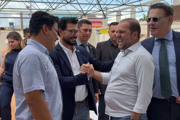 Deputado Cirone Deiró acompanha andamento da nova rodoviária de Cacoal com investimento de R$ 7 milhões