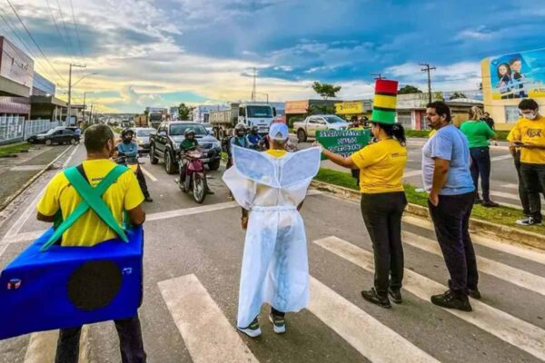Oficina de teatro para educação no trânsito amplia ações do Maio Amarelo em Rondônia