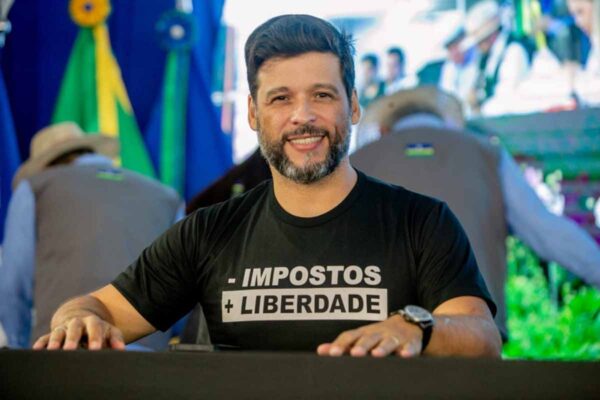 Deputado Delegado Camargo cobra adesão de Rondônia a programa que pode reduzir preço do diesel em até R$ 1,20