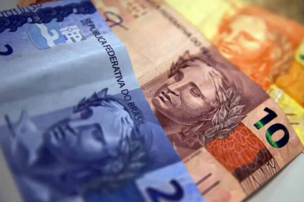 INSS inicia pagamento antecipado do 13º salário para milhões de beneficiários nesta sexta-feira