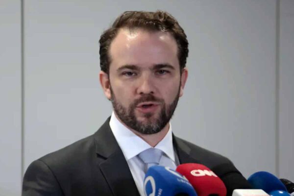 Governo prepara novo Desenrola com uso do FGTS e descontos de até 90% para renegociação de dívidas