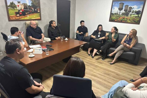Gedeão Negreiros se reúne com SEMIAS para fortalecer políticas de assistência social em Porto Velho