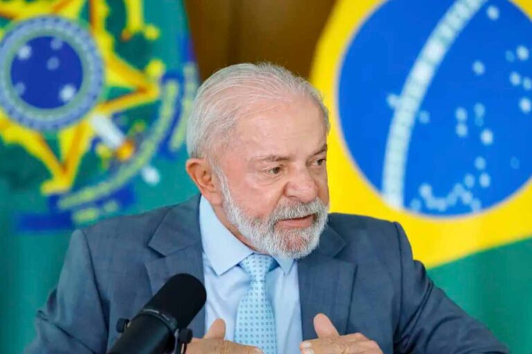 Lula envia projeto ao Congresso para reduzir jornada de trabalho para 40 horas e acabar com escala 6x1