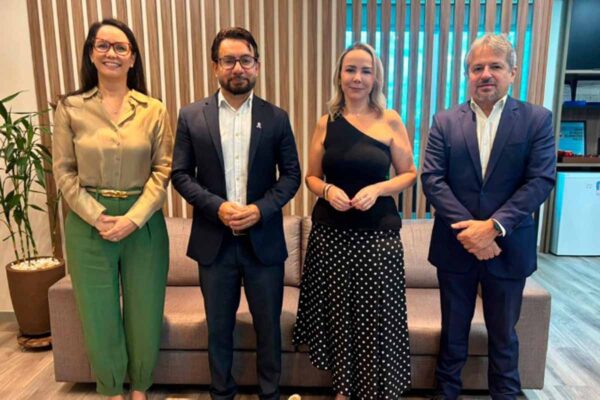 MPRO recebe diretora da Aegea Rondônia e discute serviços de água e esgoto no estado