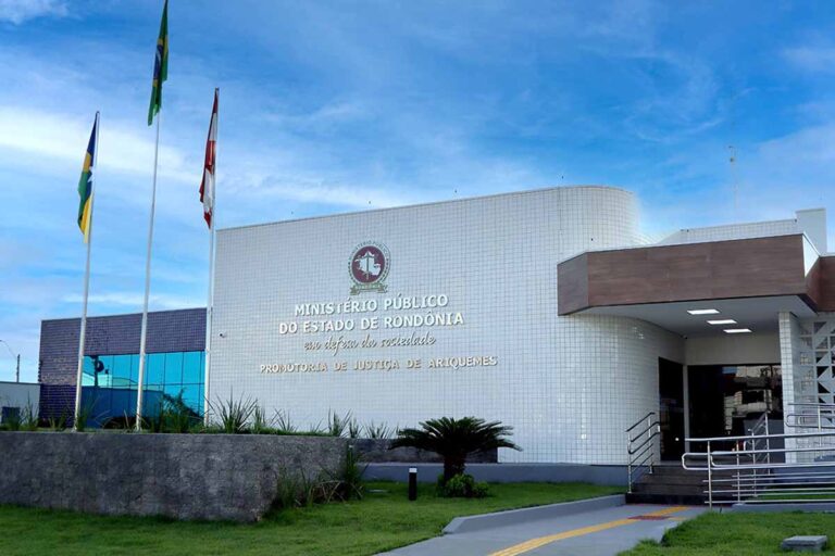 Adolescente é internada após Justiça de RO julgar procedente ação por morte do avô e tentativa contra avó em Ariquemes