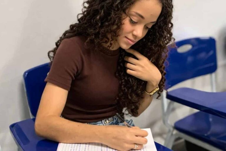 Estudantes de Rondônia aprovados em Medicina destacam impacto da mediação tecnológica no Enem