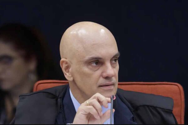 Moraes manda prender condenados do núcleo 4 por atos de desinformação ligados à trama golpista