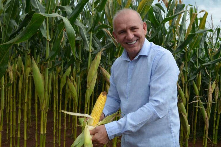 Agrocom 2026 em Cerejeiras destaca atuação do deputado Ezequiel Neiva no fortalecimento do agronegócio