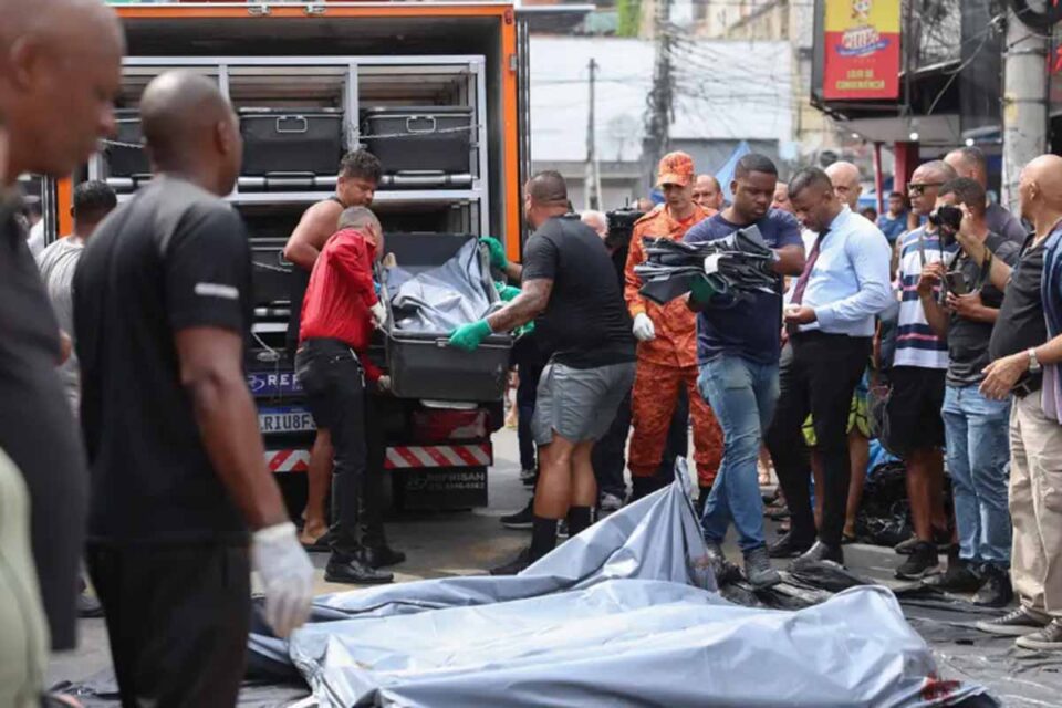 <div style="
                font-size: 18px;
                font-weight: bold;
                color: #0073aa;
                margin-bottom: 5px;
                text-transform: uppercase;
            ">OPERAÇÃO CONTENÇÃO</div>PF pede envio de vídeos em formato original para acelerar perícia da Operação Contenção