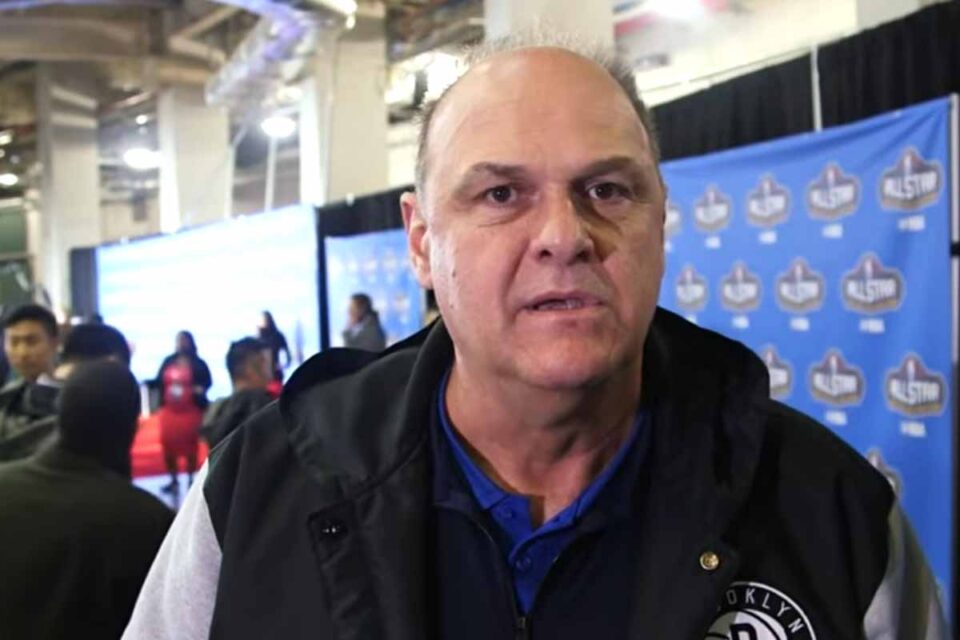 <div style="
                font-size: 18px;
                font-weight: bold;
                color: #0073aa;
                margin-bottom: 5px;
                text-transform: uppercase;
            ">LUTO NO ESPORTE</div>Oscar Schmidt morre aos 68 anos em São Paulo após complicações de saúde