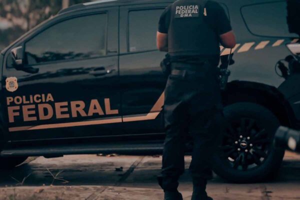 Operação Capilaridade: PF cumpre mandados e apreende dinheiro em investigação de tráfico na fronteira com a Bolívia