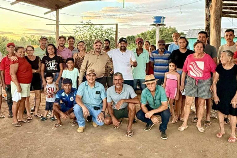 Entrega de equipamentos agrícolas impulsiona produção rural em Alto Paraíso com apoio de Laerte Gomes
