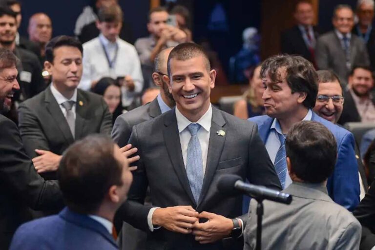 PDT recorre ao STF contra eleição de Douglas Ruas na Alerj e questiona voto aberto