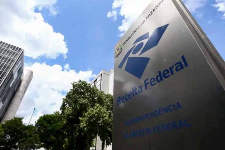 Arrecadação federal atinge recorde histórico e soma R$ 229,2 bilhões em março de 2026