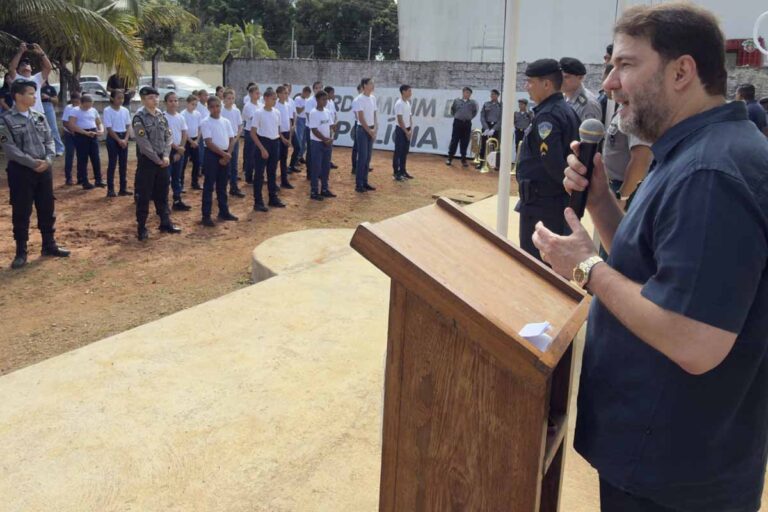 Deputado Alex Redano participa da entrega de reforma da sede da Polícia Militar Mirim em Ariquemes