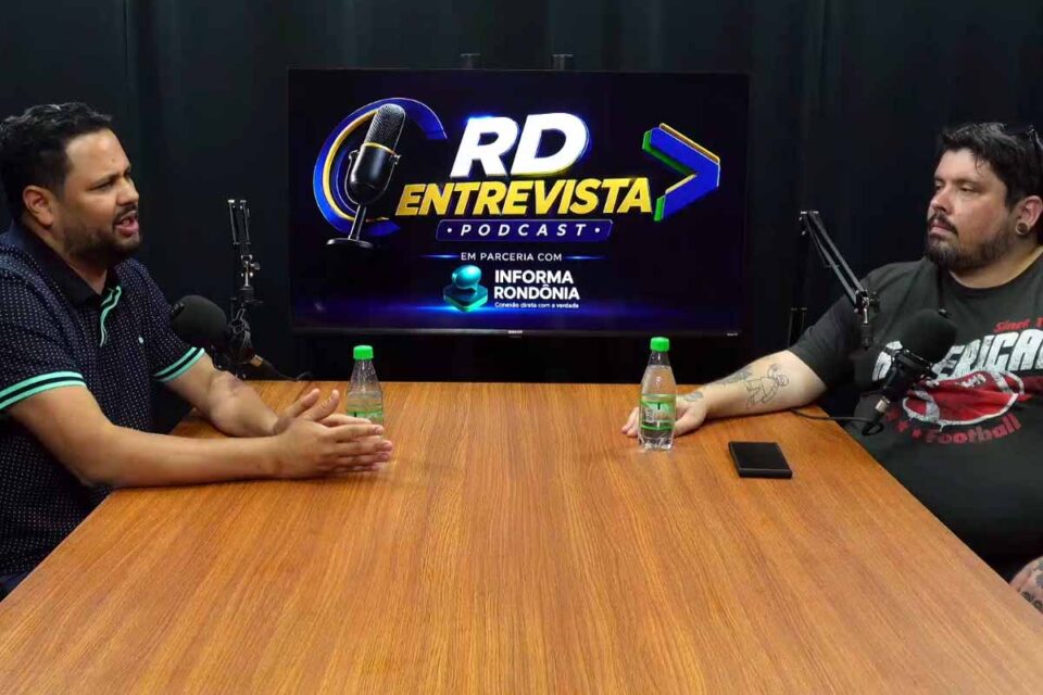 <div style="
                font-size: 18px;
                font-weight: bold;
                color: #0073aa;
                margin-bottom: 5px;
                text-transform: uppercase;
            ">ELEIÇÕES 2026</div>Samuel Costa cita Netto por impeachment de Dilma, ataca Célio Lopes, defende desmilitarização da PM e propõe “prova de conhecimento” entre pré-candidatos em Rondônia