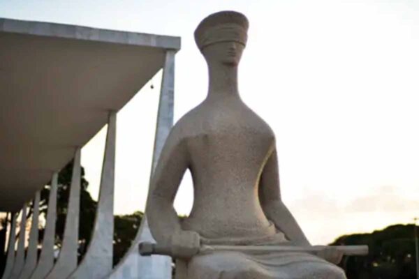 STF determina pagamento do piso nacional a professores temporários da rede pública