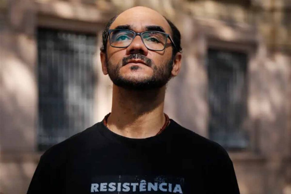 <div style="
                font-size: 18px;
                font-weight: bold;
                color: #0073aa;
                margin-bottom: 5px;
                text-transform: uppercase;
            ">INDENIZAÇÃO</div>STF retoma julgamento sobre indenização a fotógrafo atingido por bala de borracha em protesto em SP