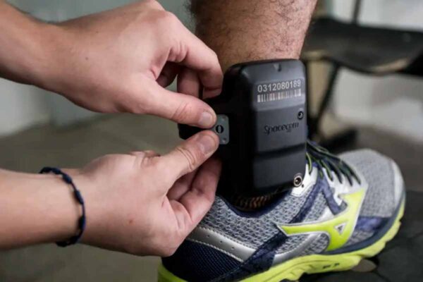 PM informa ao STF substituição de carregador da tornozeleira de Bolsonaro durante prisão domiciliar