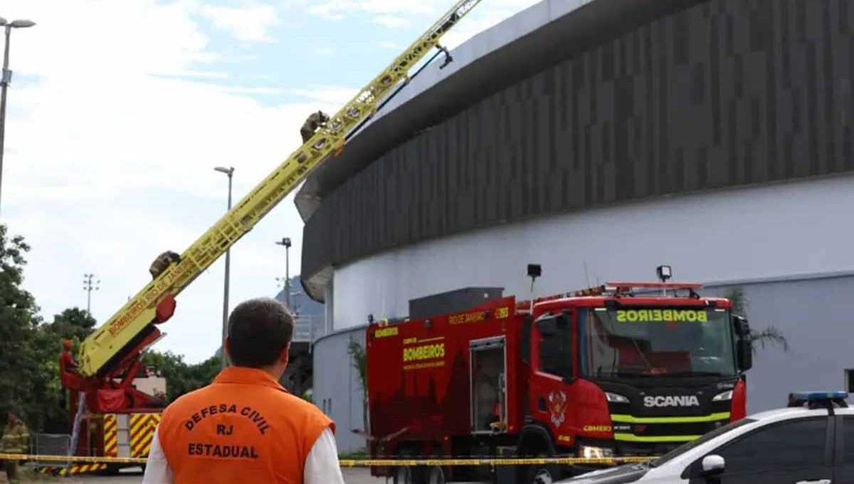 Incêndio no Velódromo do Parque Olímpico é controlado após 14 horas e não afeta pista no Rio